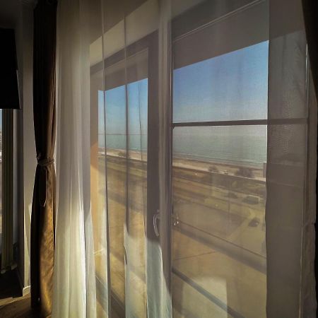 Black Sea Booking - Dubai Năvodari Buitenkant foto